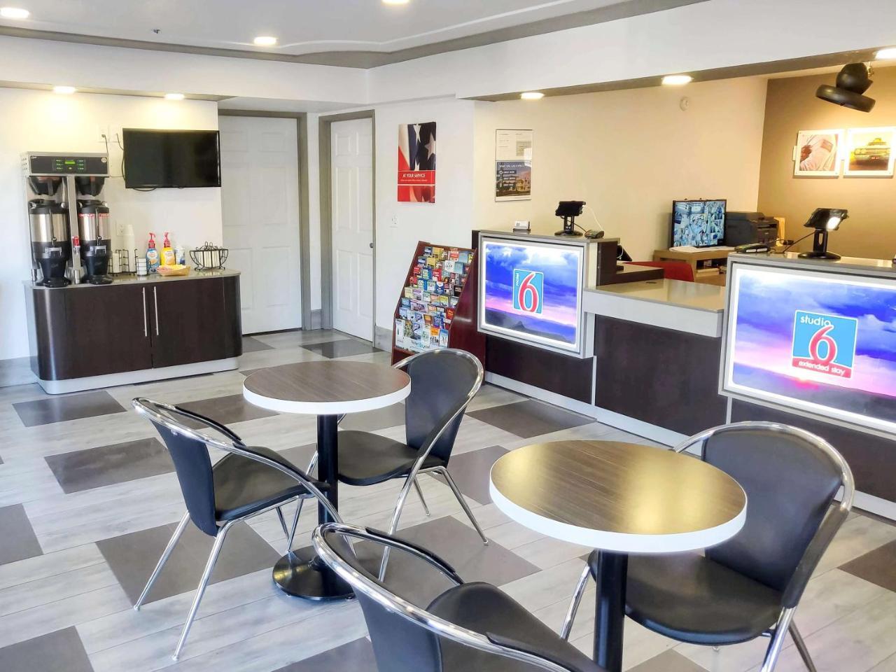 Studio 6-Fresno, Ca - Extended Stay Pinedale Екстер'єр фото